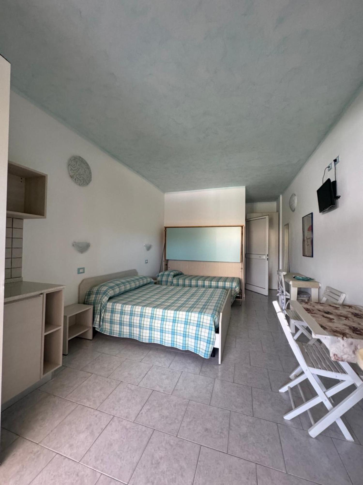 Hotel Bagno Stella Del Mare Marina Di Carrara Extérieur photo